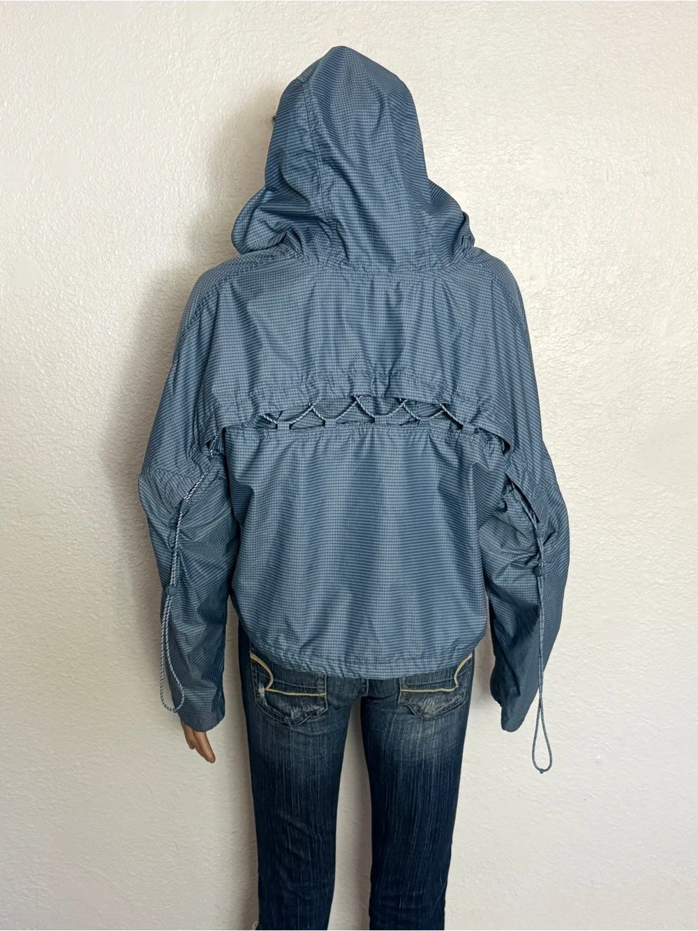 Lululemon Cinch-Back Half-Zip Hiking Pullover Utility Blue sz 6